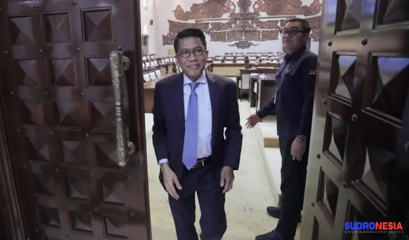 Bahas Endapan Dana di BI, Mukhamad Misbakhun langsung tutup rapat.