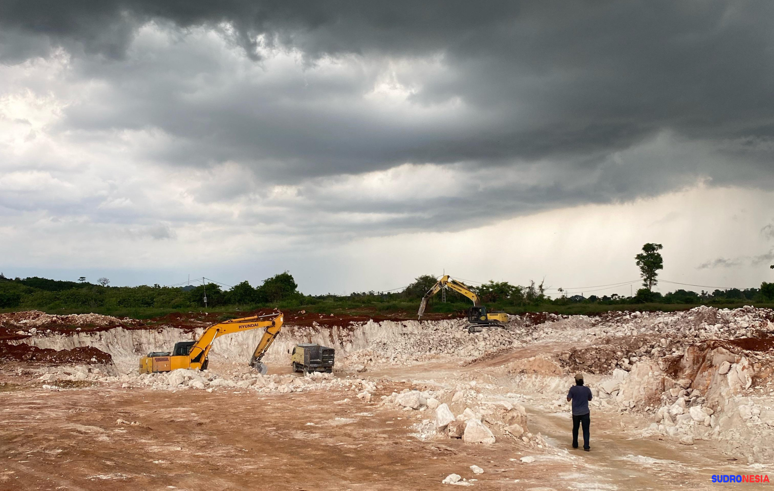 Dugaan Tambang Ilegal, Berkedok Perdagangan Skala Besar