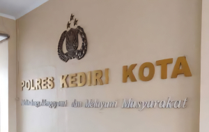 Langka Antisipasi Polres Kediri Kota Mulai berlakukan jam Malam.