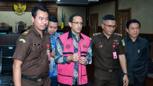 Kejanggalan dalam proses hukum Nadim Makarim